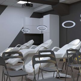 Дизайн учебного центра по Nail,Hair & Cosmetology от студии Graffit